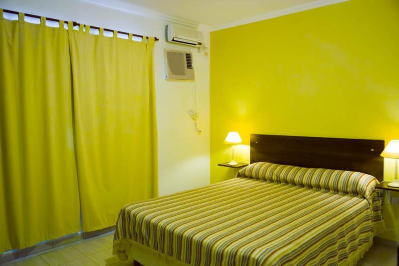 Brisas Del Lago Apartamentos Colón Buitenkant foto