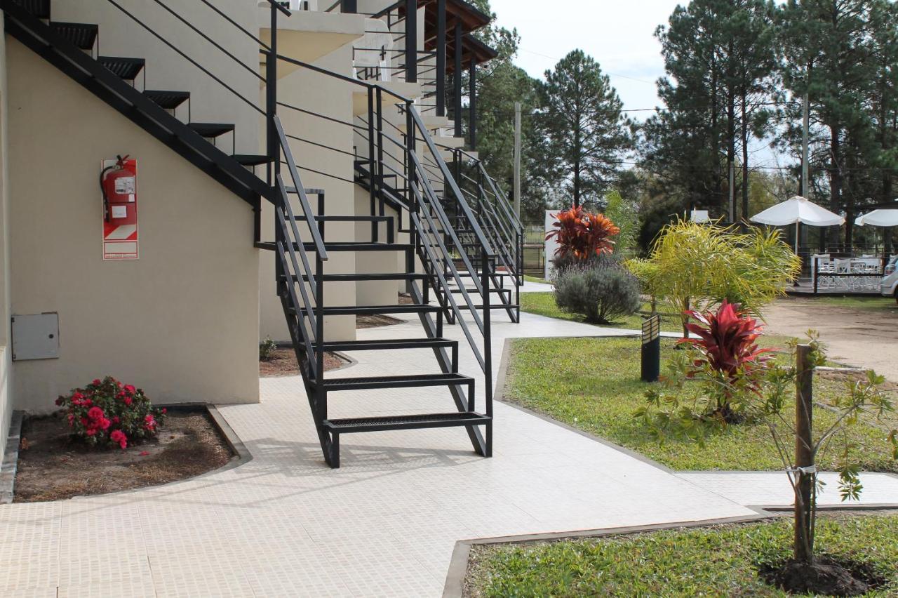Brisas Del Lago Apartamentos Colón Buitenkant foto