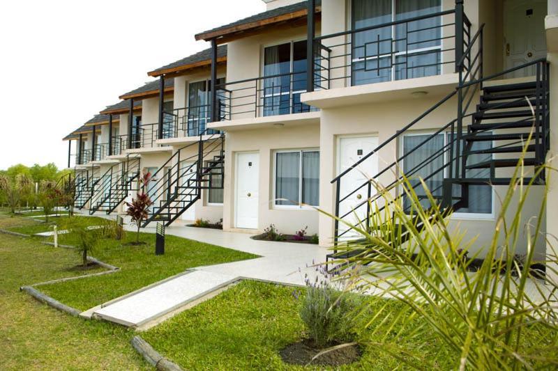 Brisas Del Lago Apartamentos Colón Buitenkant foto